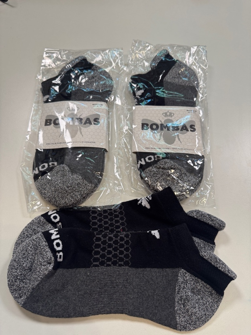 Bombas NWT 3 pair Original Ankle Socks Color: Black/Grey/Charcoal SZ: Medium